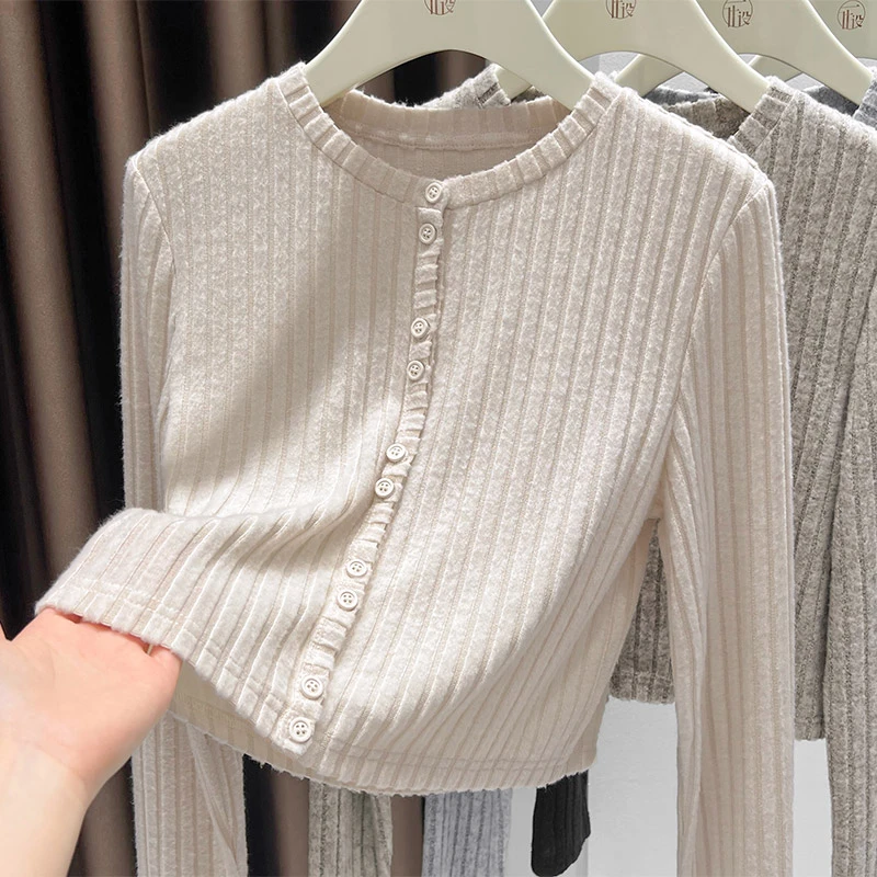 秋季设计感内搭杏色坑条磨毛开衫上衣女修身显瘦长袖圆领短款外套