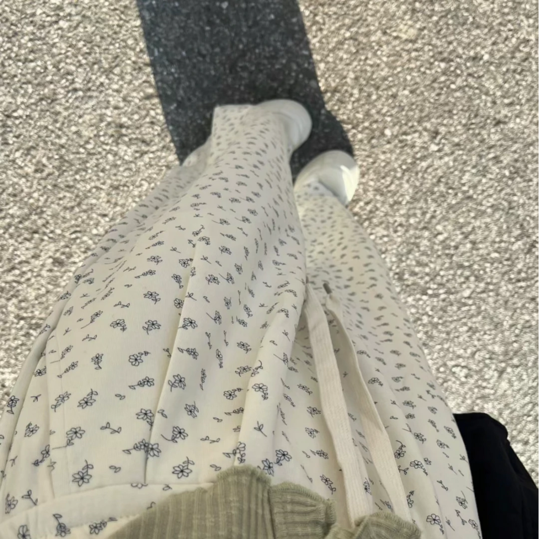 夏季甜妹碎花山本裤女奶油杏垂感高腰显瘦2024新款宽松阔腿裤薄款