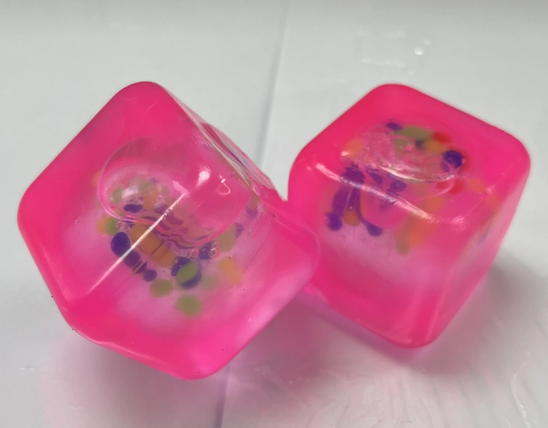 麦芽糖挤压发泄球，仿真骰子捏捏乐