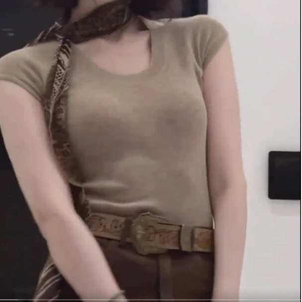 【薄荷雪糕】法式辣妹正肩短袖t恤女装夏季通勤气质高腰修身半身裙