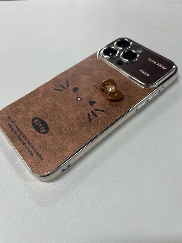立体蝴蝶结KT猫苹果手机壳适用iPhone15ProMax电镀视窗