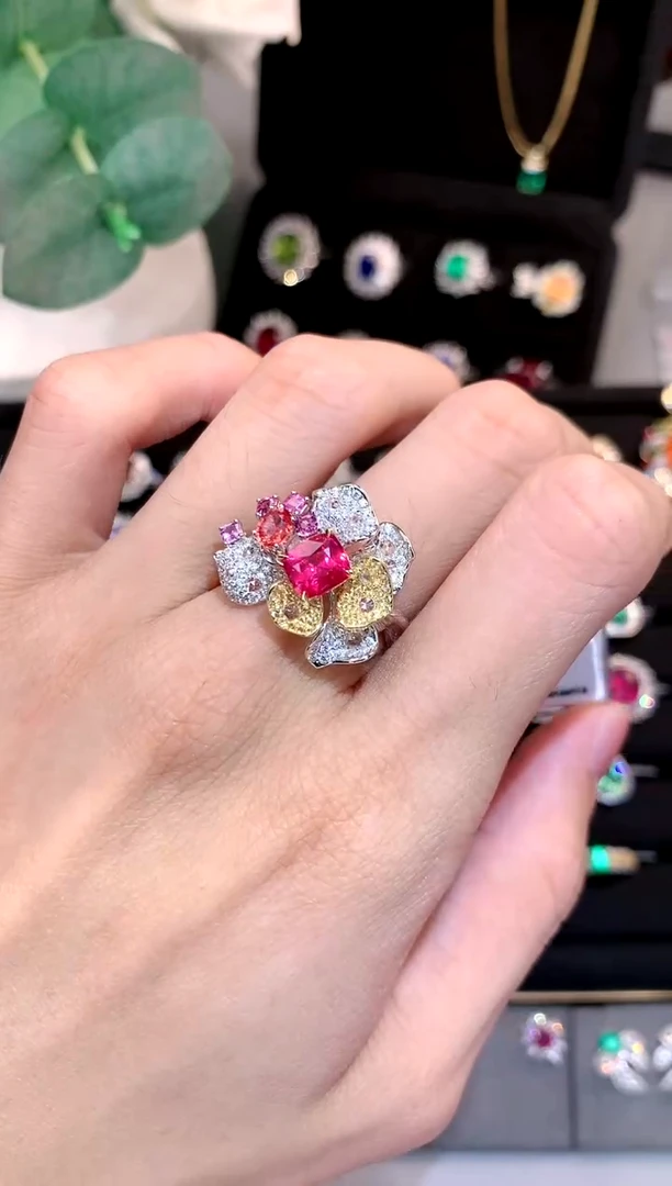 【闪购商品】尖晶石戒指18K金镶嵌1.54ct/天然宝石/七天无理由