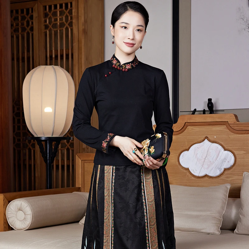 【江风静】中国风新疆长绒棉刺绣针织打底黑色复古长袖上衣W24265