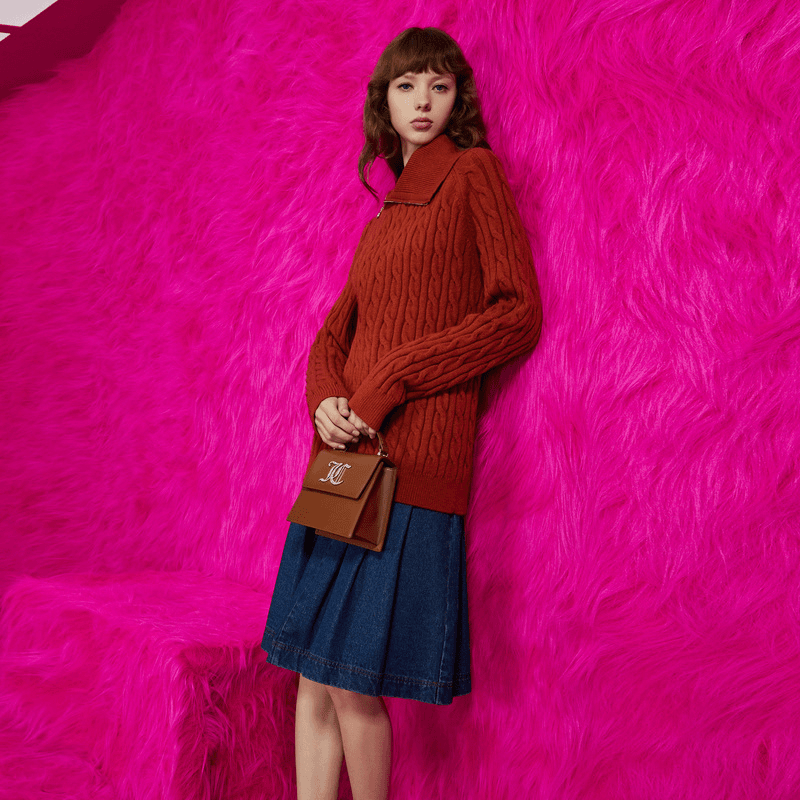 JUICYCOUTURE/橘滋【新品】时尚一叶知秋斜开logo拉链绞花女式毛衣