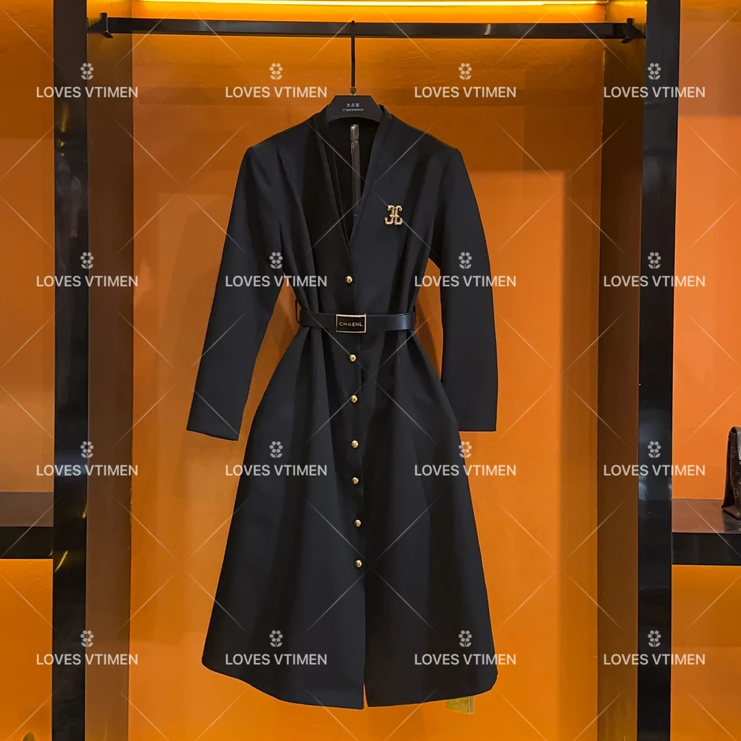 【vivian1】设计师款高级感赫本风显瘦连衣裙LOVES-A232