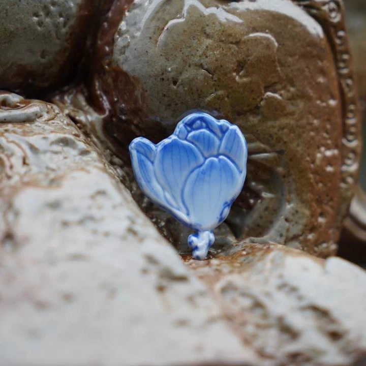 女神节特惠釉下五彩立体纯手绘胸针