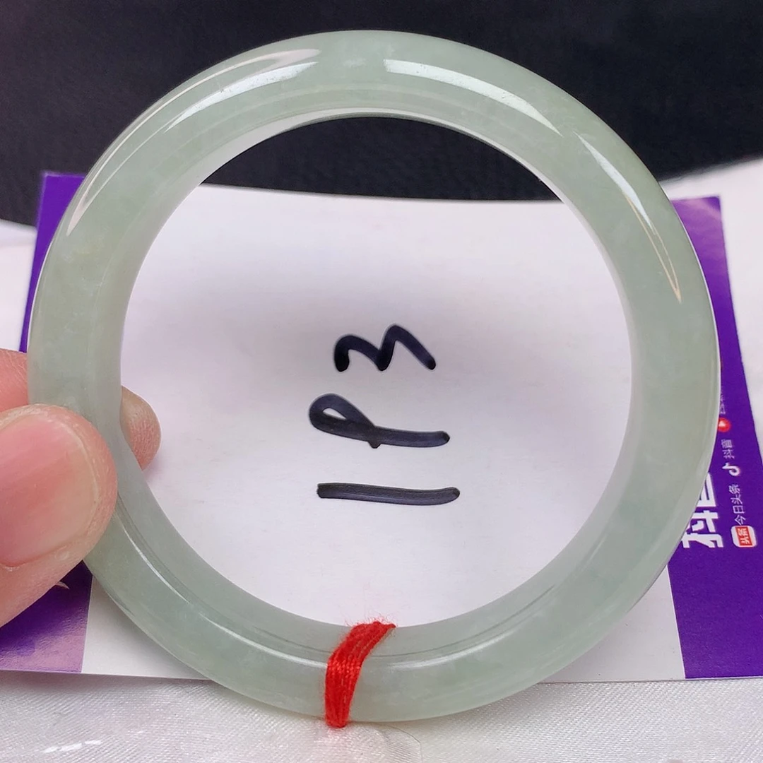 翡翠手镯未镶嵌52+ 翡翠手镯