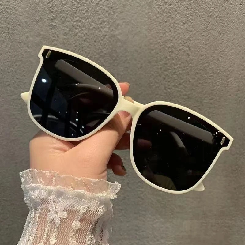 网红新款墨镜女韩版潮太阳镜脸显瘦防紫外线太阳眼镜百搭时尚街拍