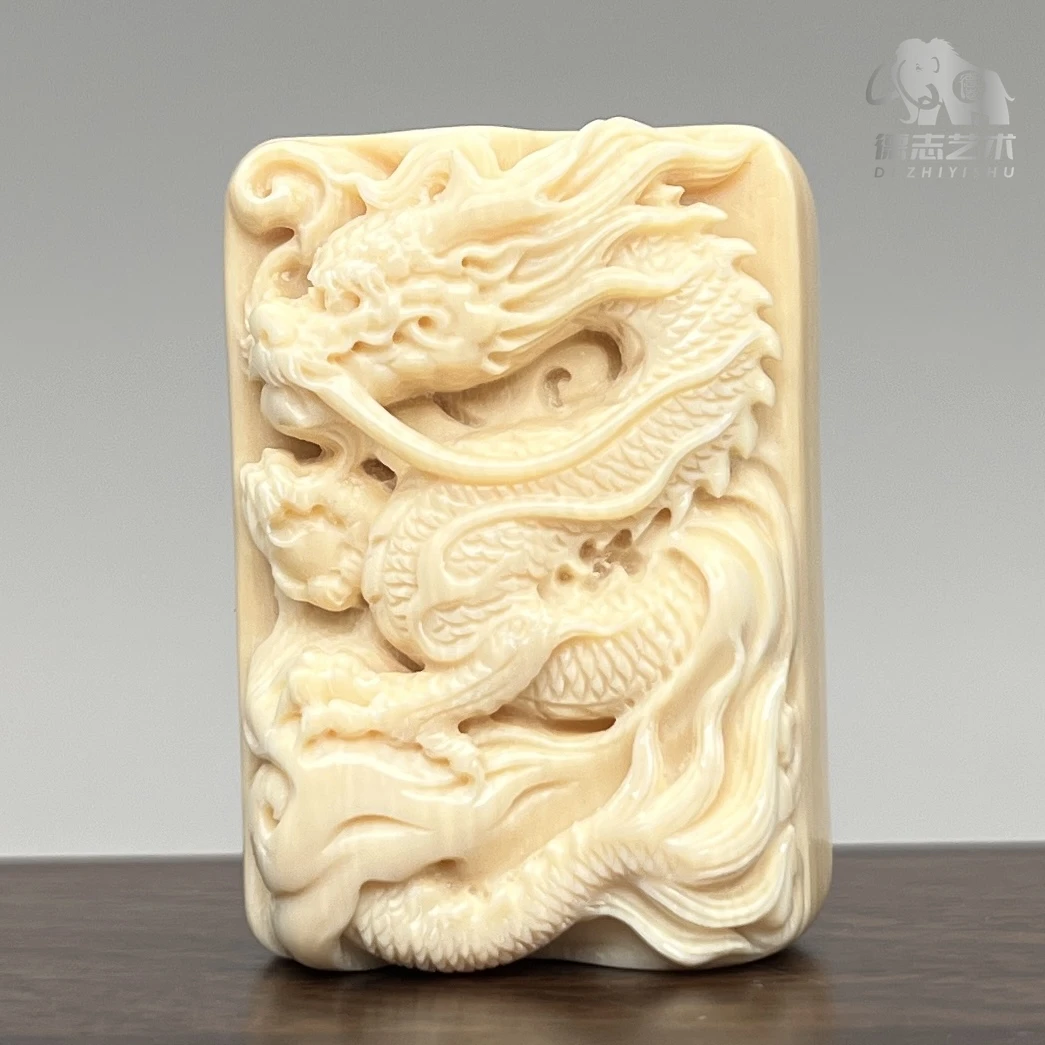 DEZHI/德志猛犸牙飞龙在天吊坠约41*30*16mm天然原色K01