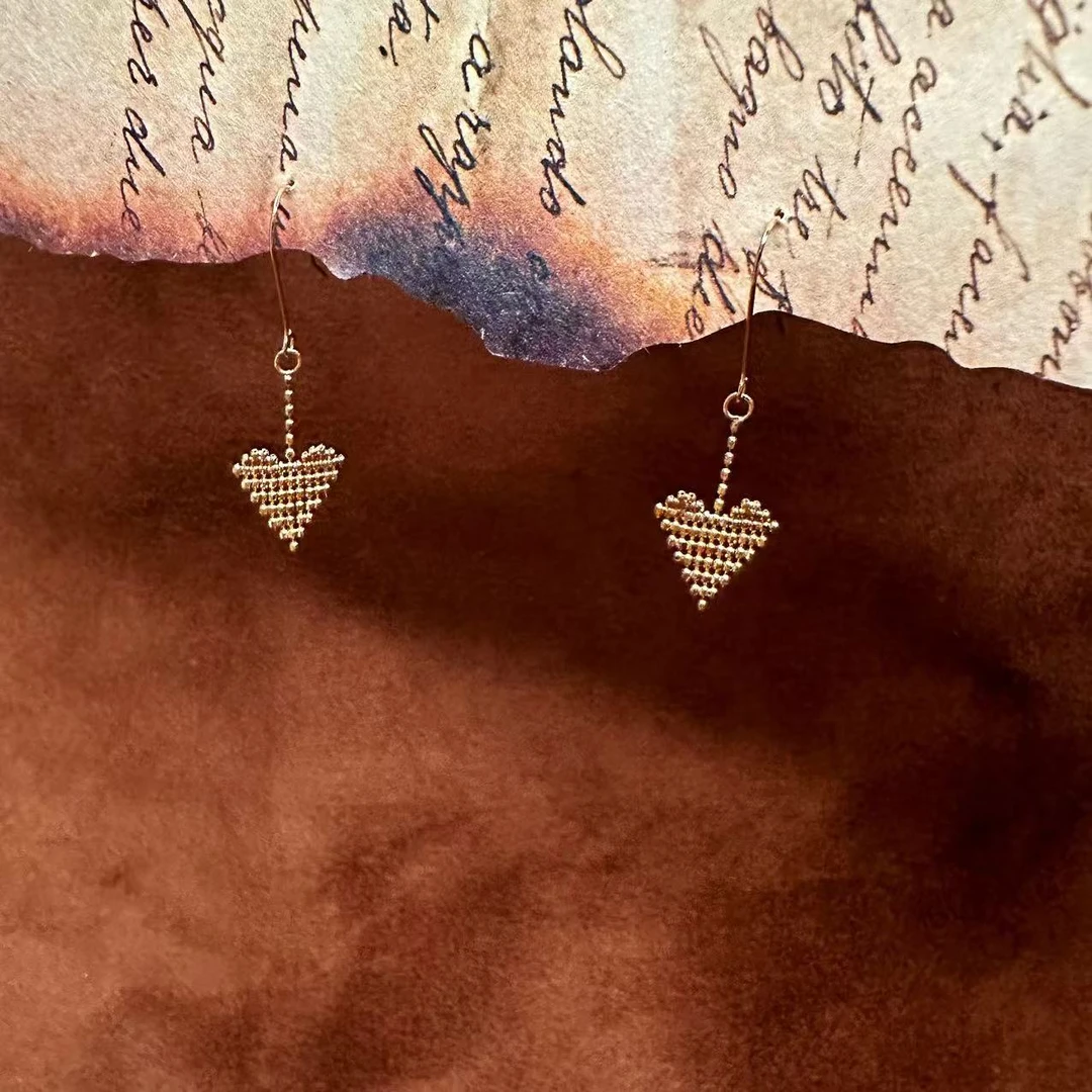 【子萱珠宝】18K金花心耳环-ZX2400108