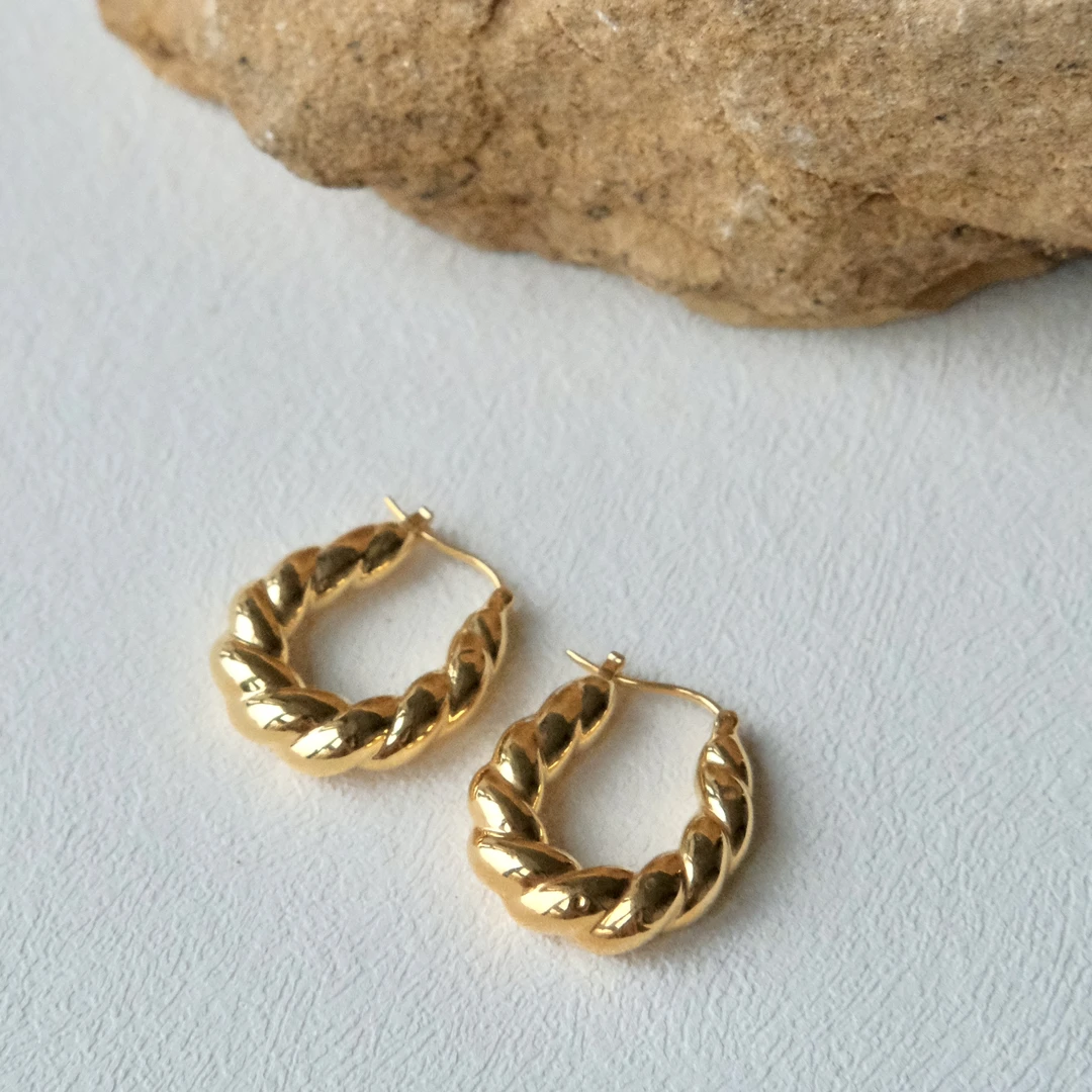 【子萱珠宝】18K金南法假日耳钉-ZX240016