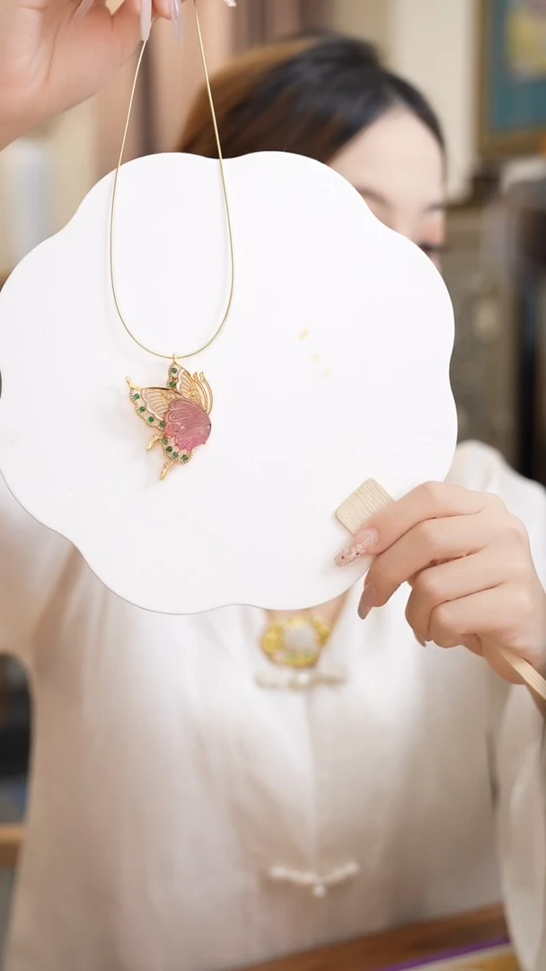 【闪购商品】碧玺蝴蝶胸针银S925镶嵌MTS