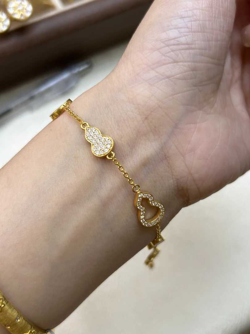 预 足金999 镶嵌钱币葫芦手链