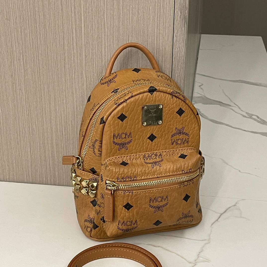 95新  孟溪专属/ MCM 干邑色 mini双肩包 #9113