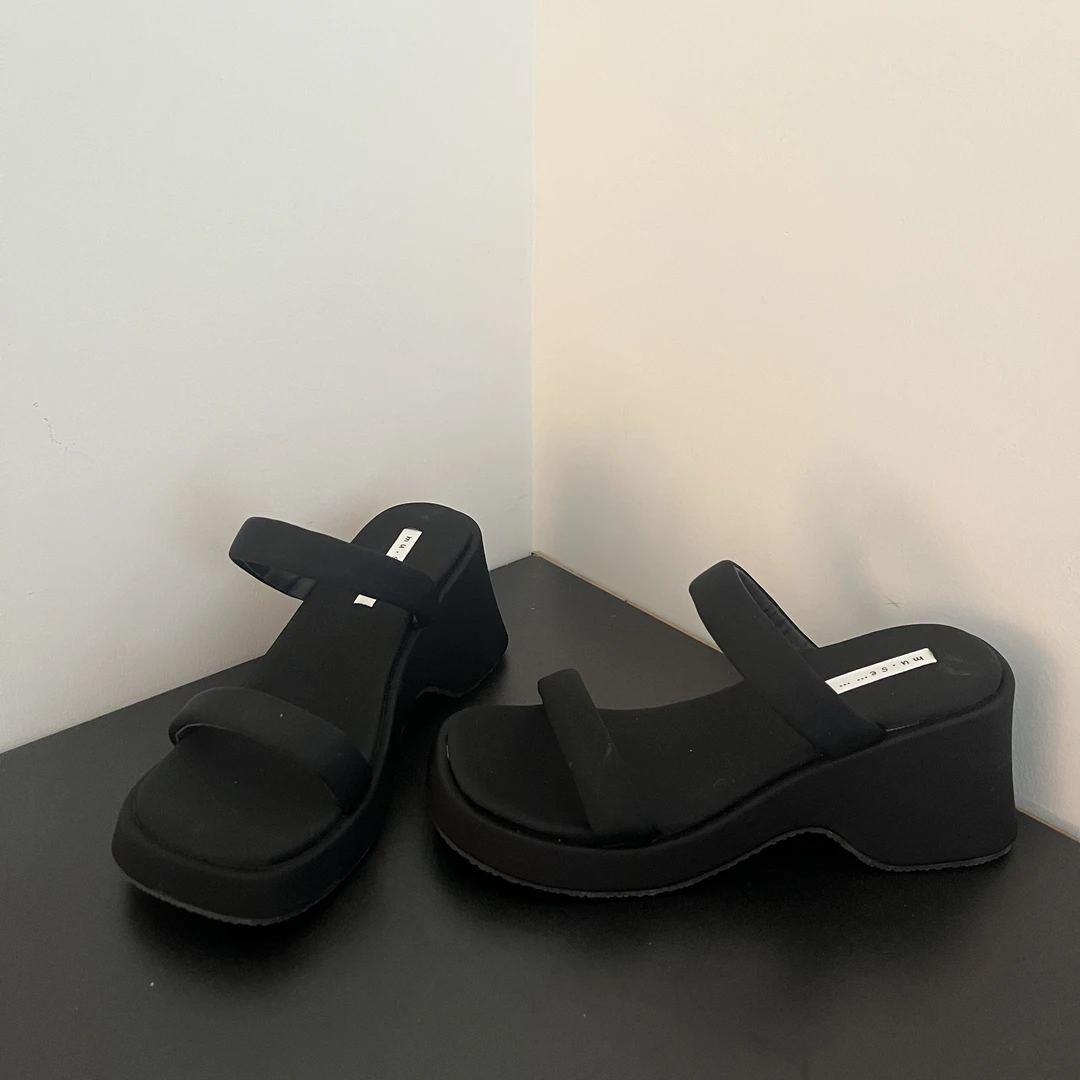 高跟夏季防滑法式优雅复古厚底一字拖女夏露趾外穿拖鞋女时尚女鞋