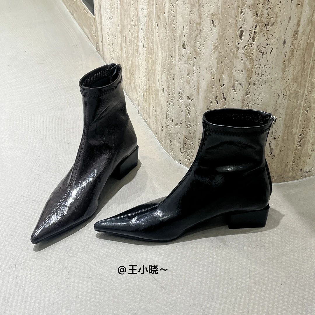 尖头欧美短靴女新款2025秋冬女靴子时装粗跟瘦瘦靴小众设计马丁靴