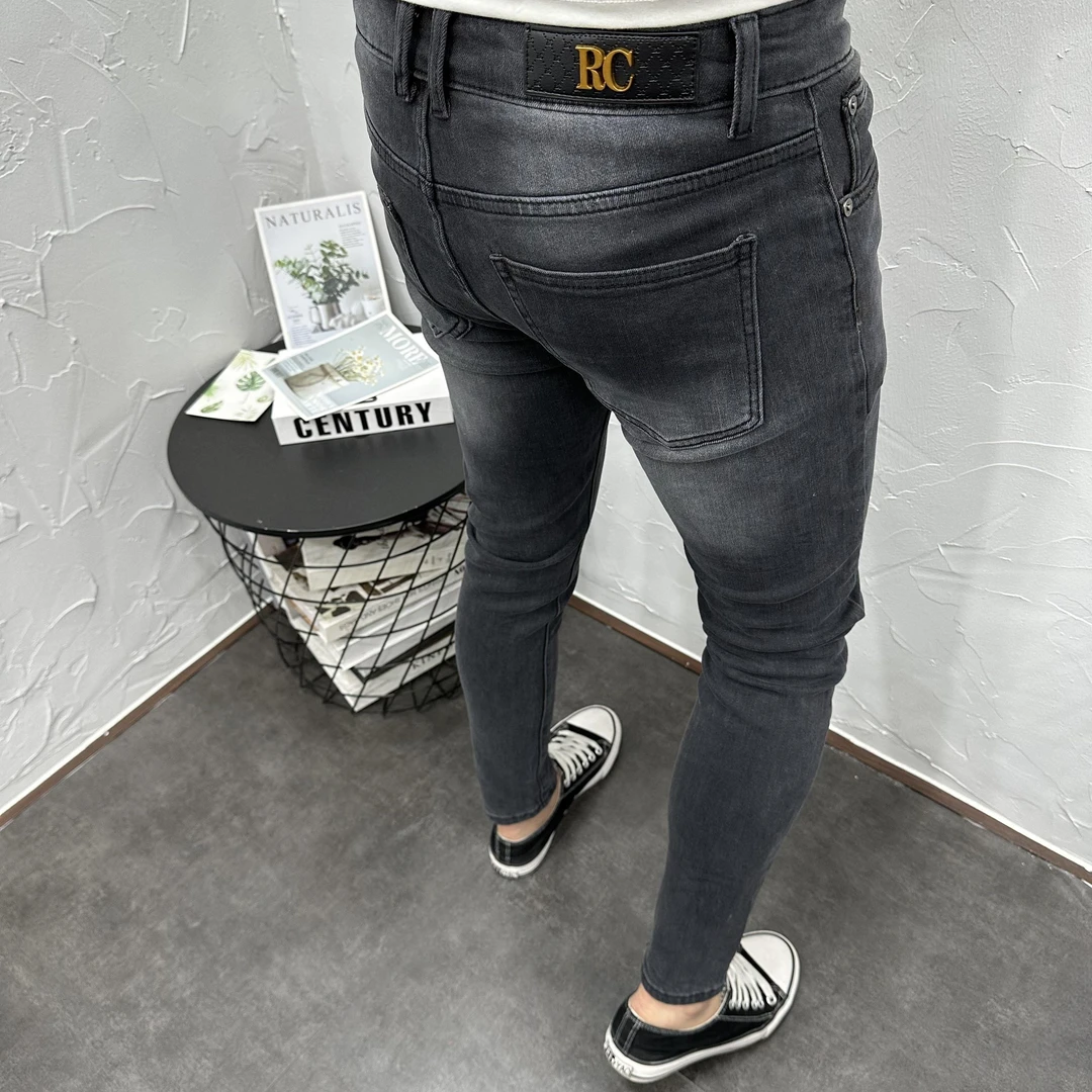 2025秋冬新款男士牛仔裤九分长韩版潮流水洗黑灰修身小脚弹力百搭