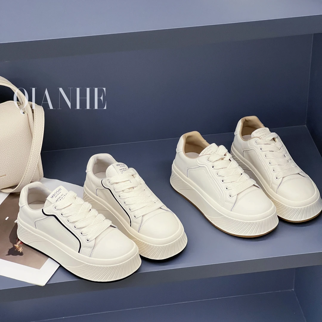 百搭时尚平底系带小白鞋  处理品已开价  没有运费险（3228）