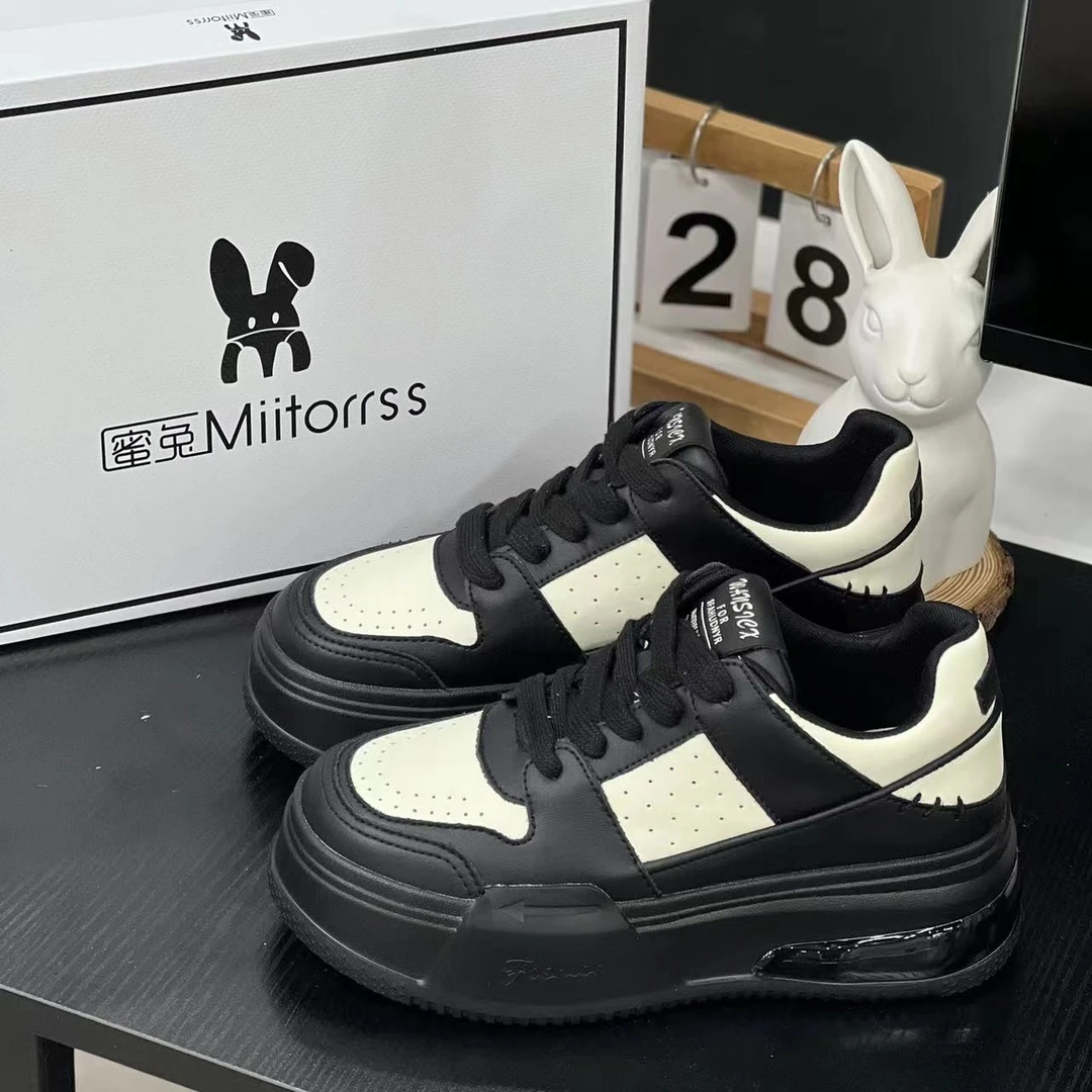 「Qan'h千合女鞋」•  蜜兔 高奢版厚底真皮休闲鞋（6016）