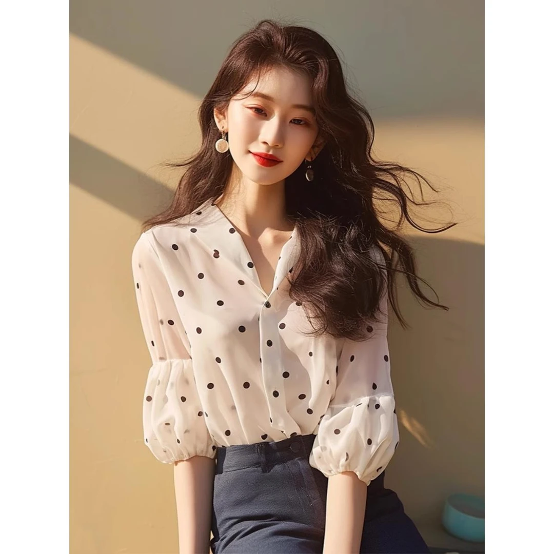 HS7120白色波点雪纺衬衫女夏季轻熟法式小众时尚洋气职场通勤上衣