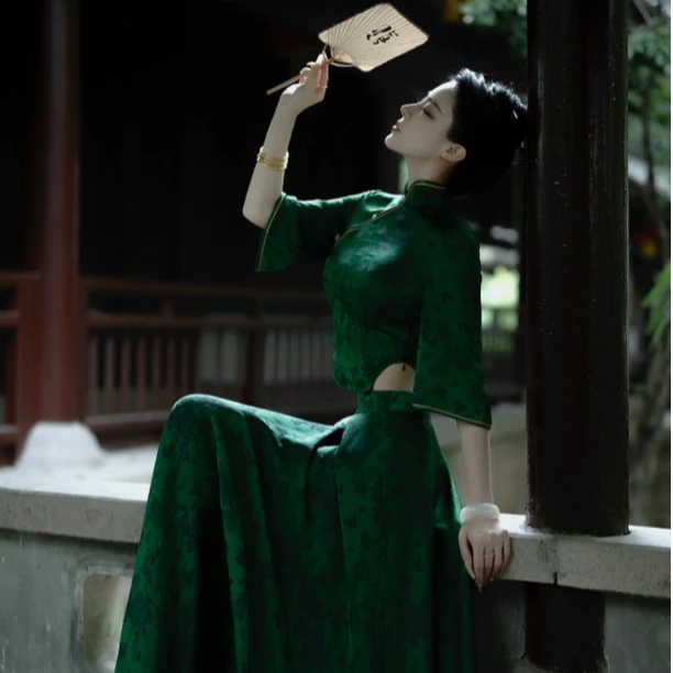 ANDREA骆杨倾城原创 国风花罗蝶恋花宝石绿套装