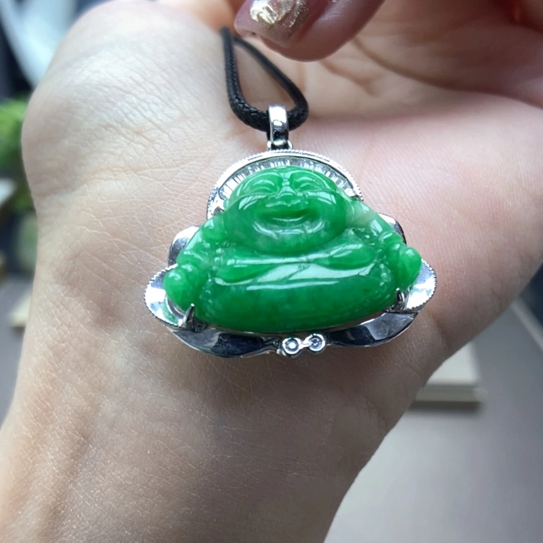 翡翠颈饰18K金镶嵌吊坠