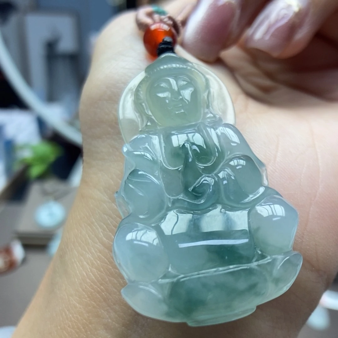 翡翠颈饰未镶嵌吊坠