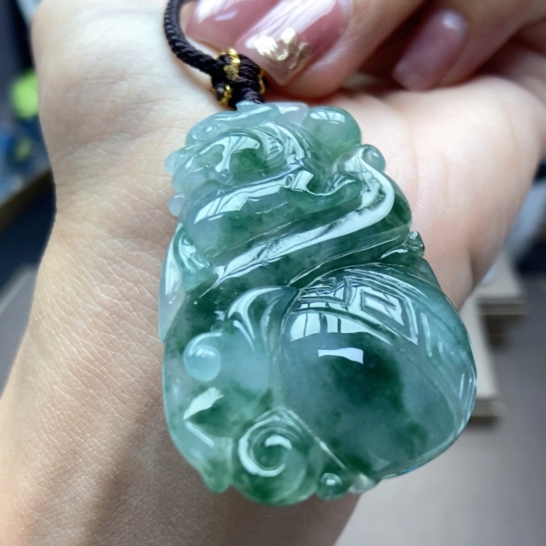 翡翠颈饰未镶嵌吊坠10