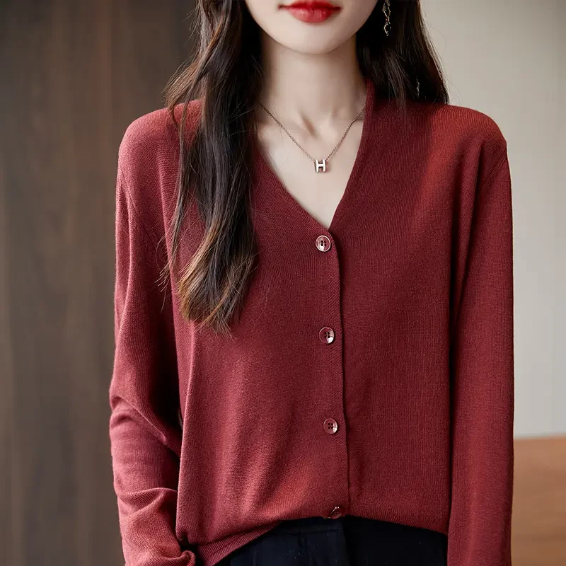 秋冬新款精纺羊毛针织开衫女纯色V领毛衣外穿宽松百搭上衣