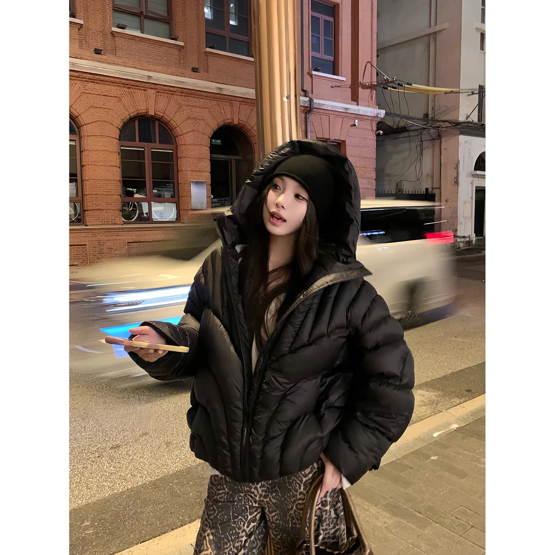 区区欧阳云感牛角包连帽羽绒服女冬季小个子短款加厚保暖90白鸭绒