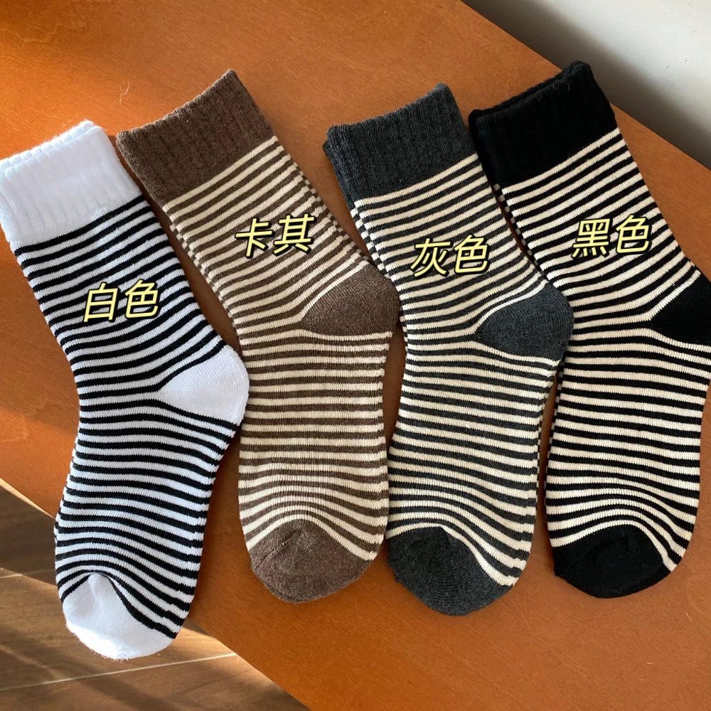 ins加厚毛绒袜子女 冬季保暖条纹拼色中筒袜 韩潮学院风