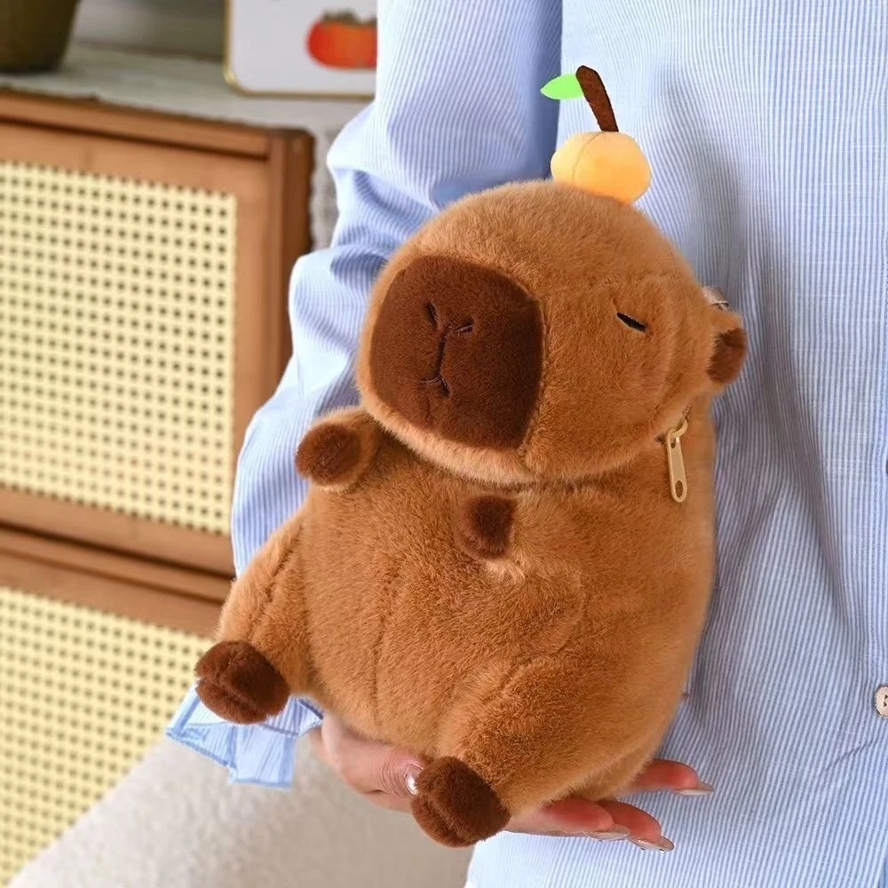 可爱卡皮巴拉背包大容量卡通水豚网红公仔丑萌玩偶毛绒双肩包