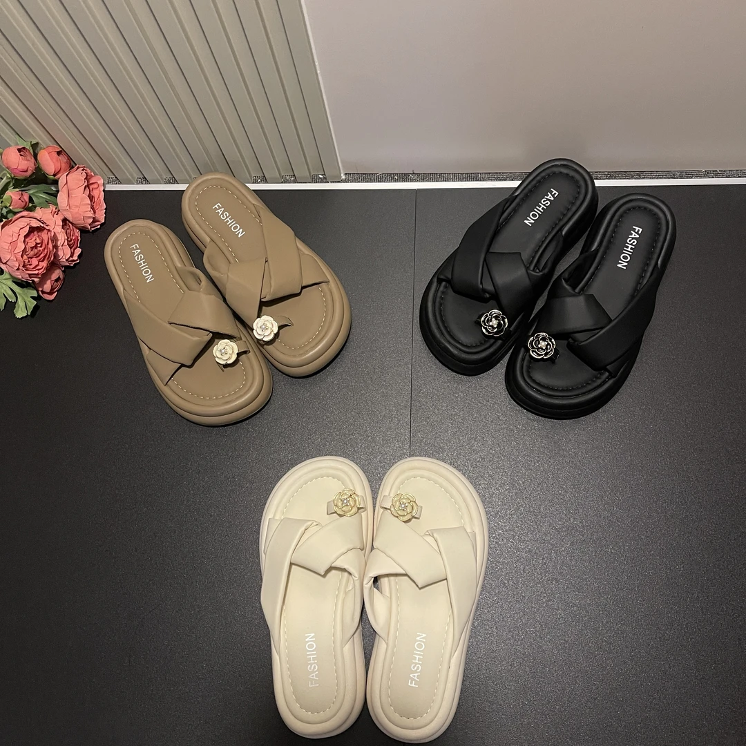 2024年夏季新款山茶花百搭外穿小众软底轻奢舒适爆款套趾拖鞋-5CM