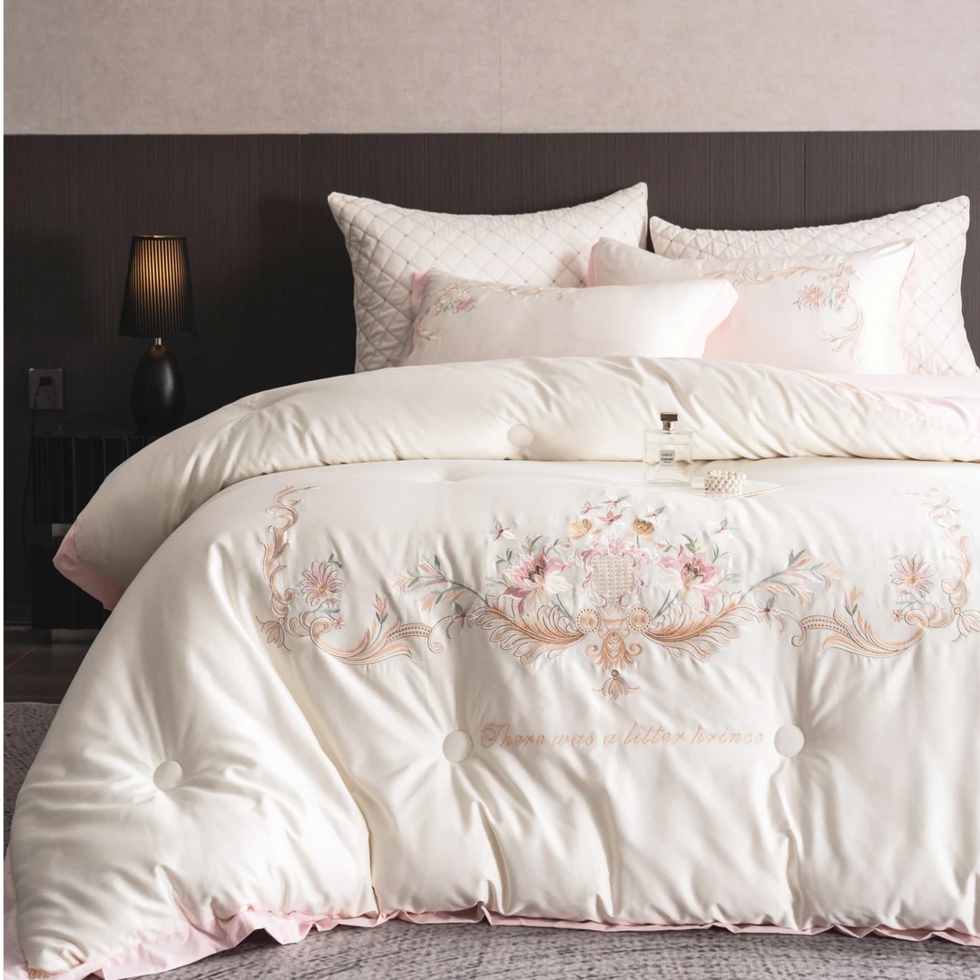 【晴儿补贴款】欧式纯刺绣 蛋白冬被 超保暖系列！！！ GS罗拉