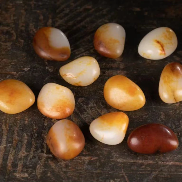 新疆戈壁奇石籽料