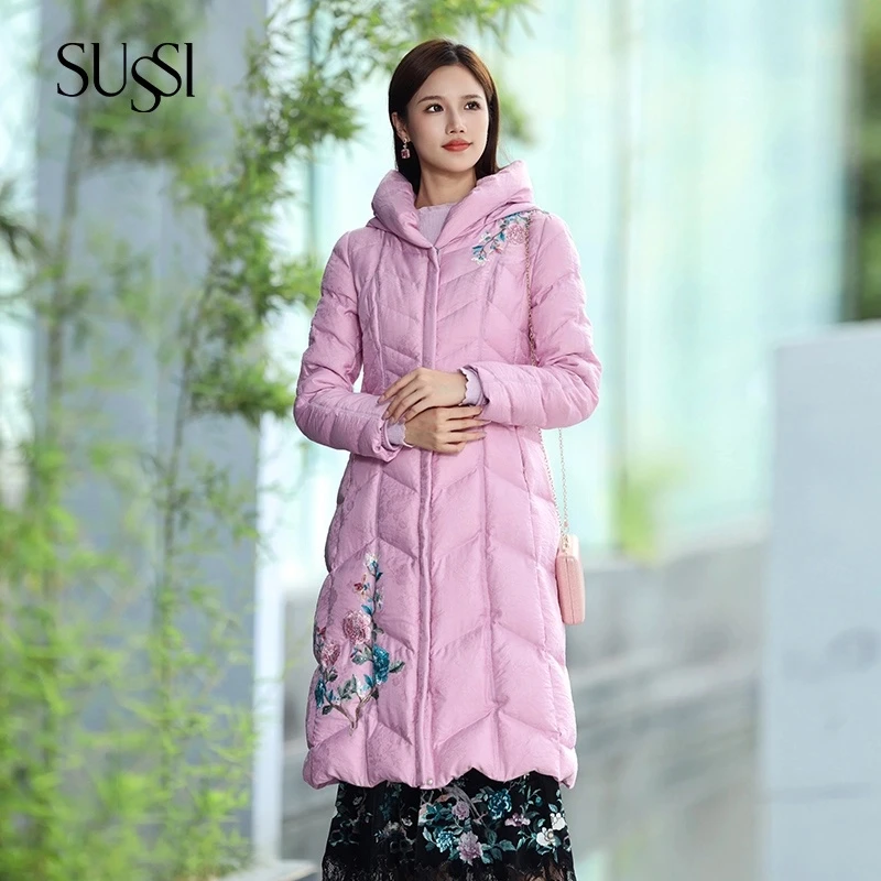 SUSSI/古色24秋冬商场同款紫色刺绣中长款修身羽绒外套女