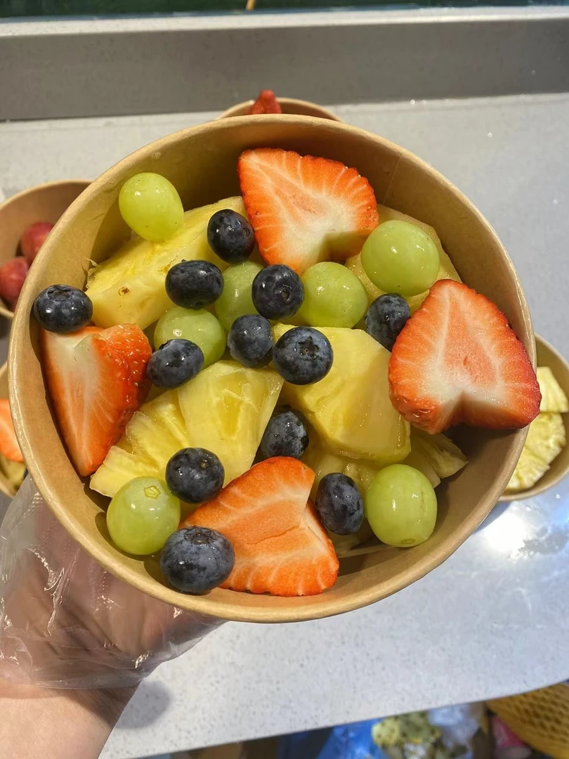 果缤纷(蜜瓜+凤梨+西瓜+青提+荔枝)约500g