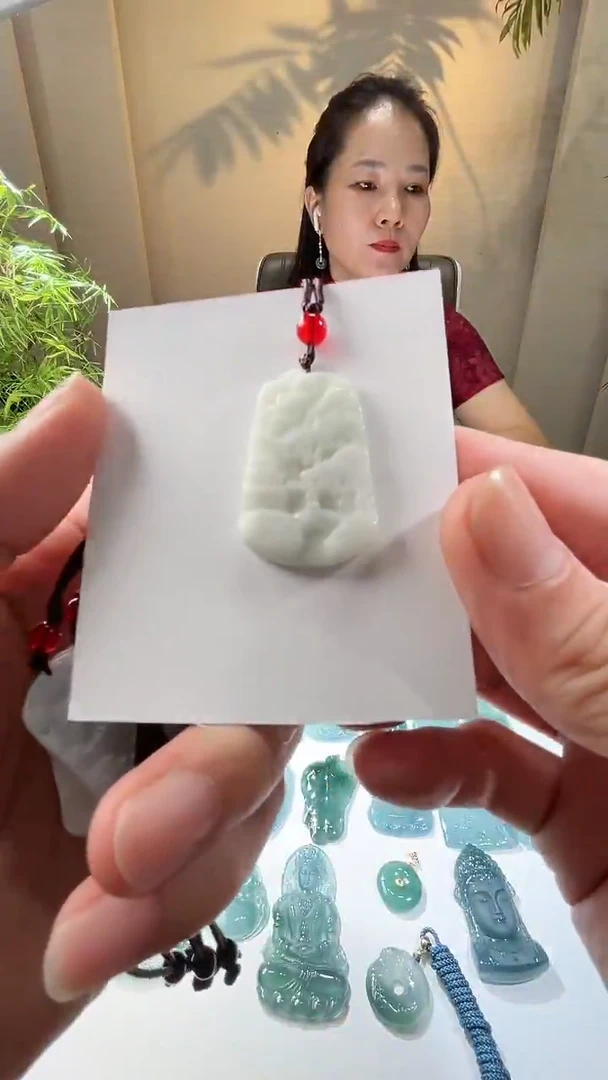【闪购商品】翡翠颈饰未镶嵌天然翡翠A货,山水