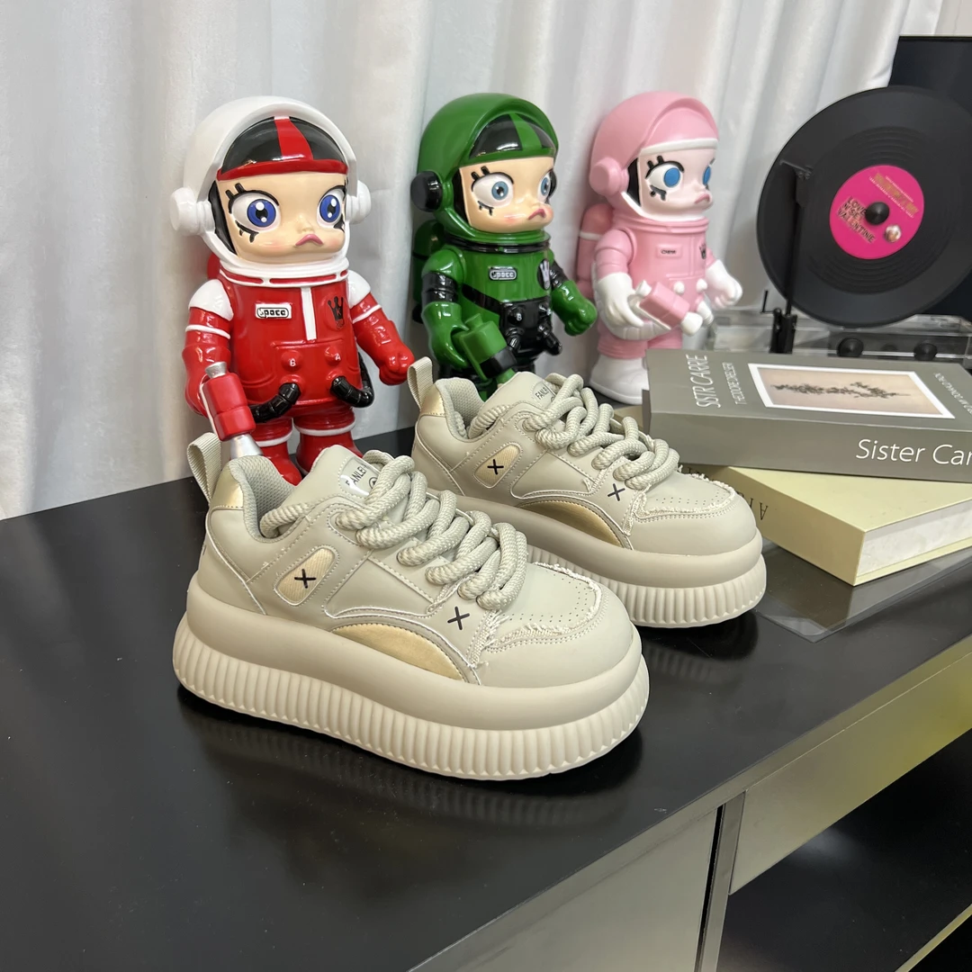 【曼曼】港风“小锤”饼干小白鞋面包2024轻便百搭板鞋休闲鞋