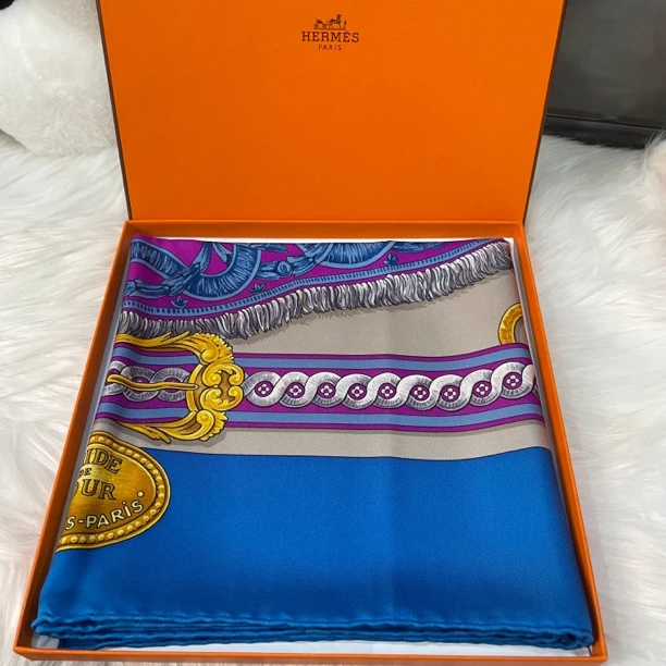 95新 Hermes/爱马仕 爱马仕蓝色方巾90*90
