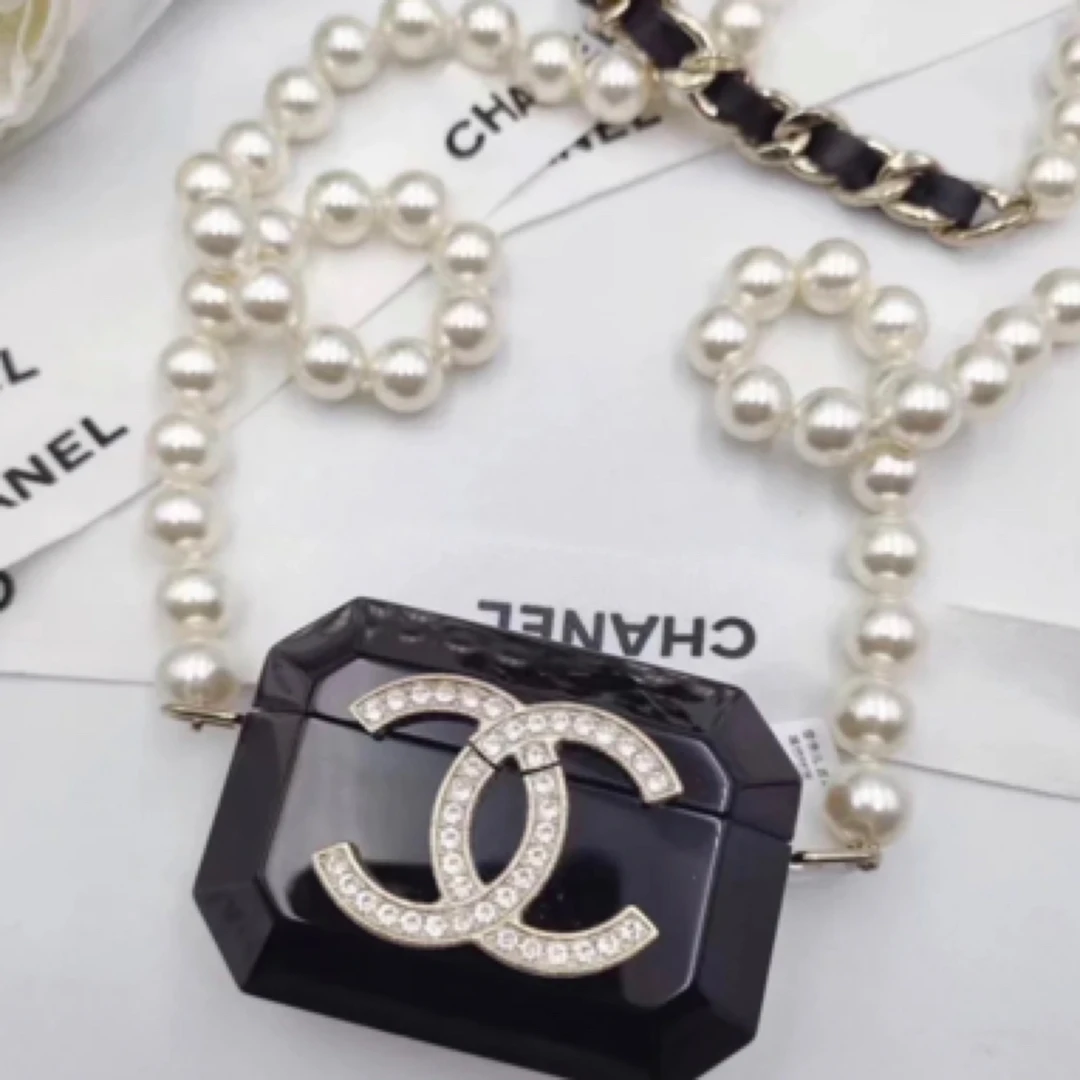95新 Chanel/香奈儿 珍珠耳机包斜挎包