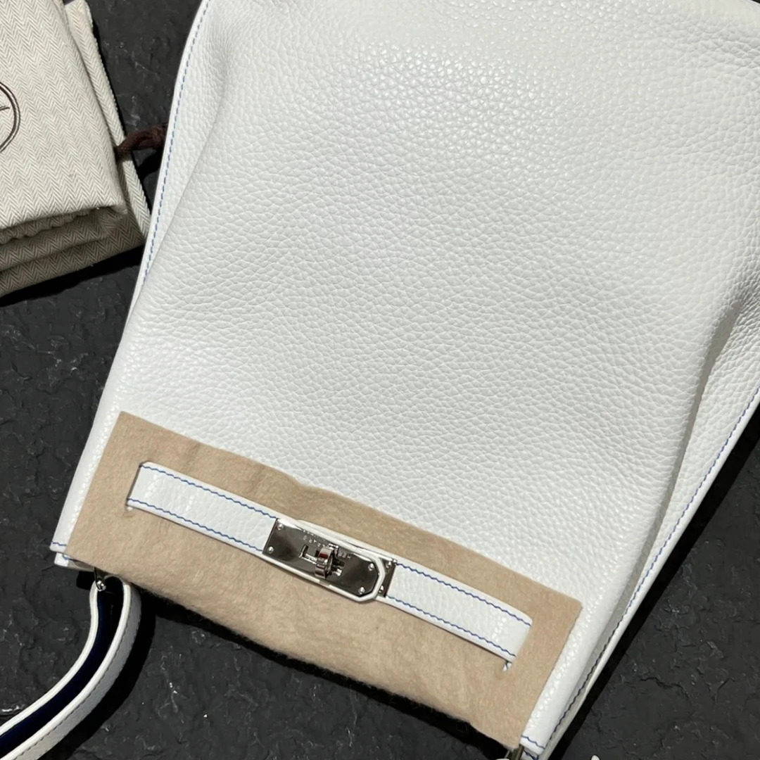 99新 Hermes/爱马仕 爱马仕sokelly22纯白拼蓝银扣O刻