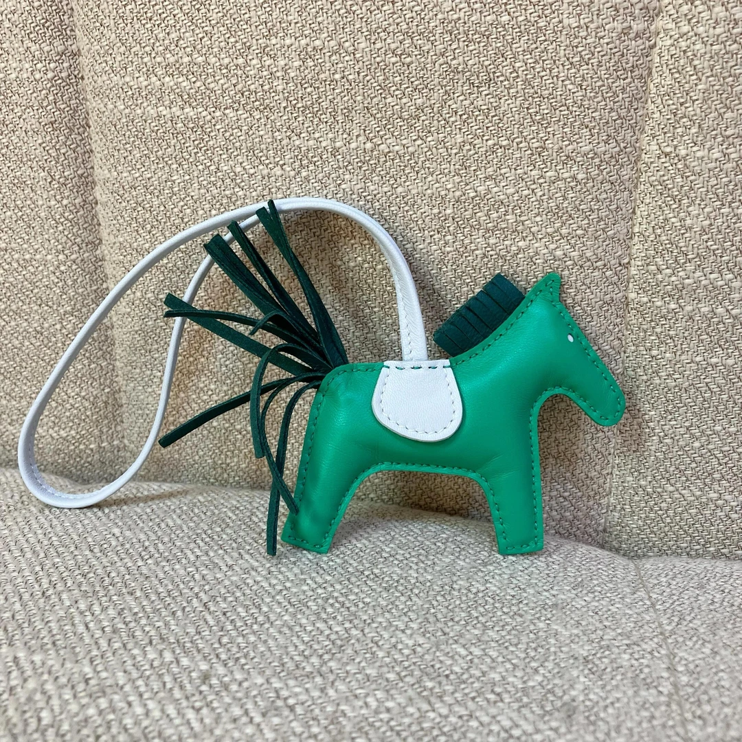 99新 Hermes/爱马仕 绿色拼雾霾蓝马鞍绿尾小马挂件挂饰