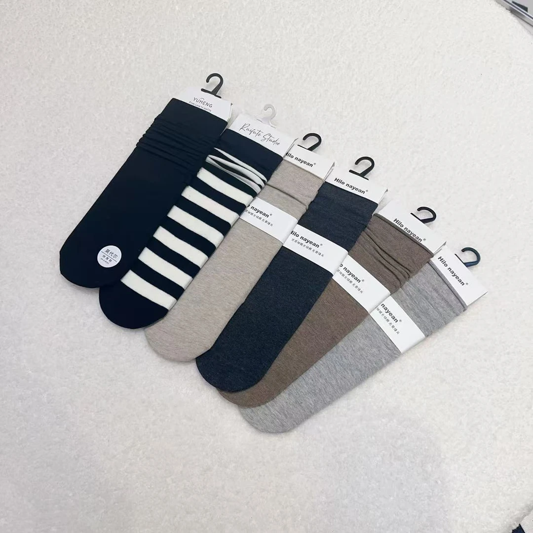 随机袜子一双，款式随机，图案随机