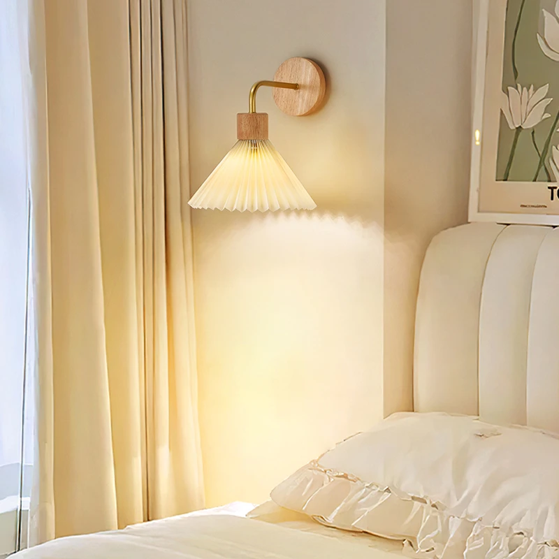 北欧原木风简约床头壁灯百褶个性风格壁灯卧室书房床头灯创意日式