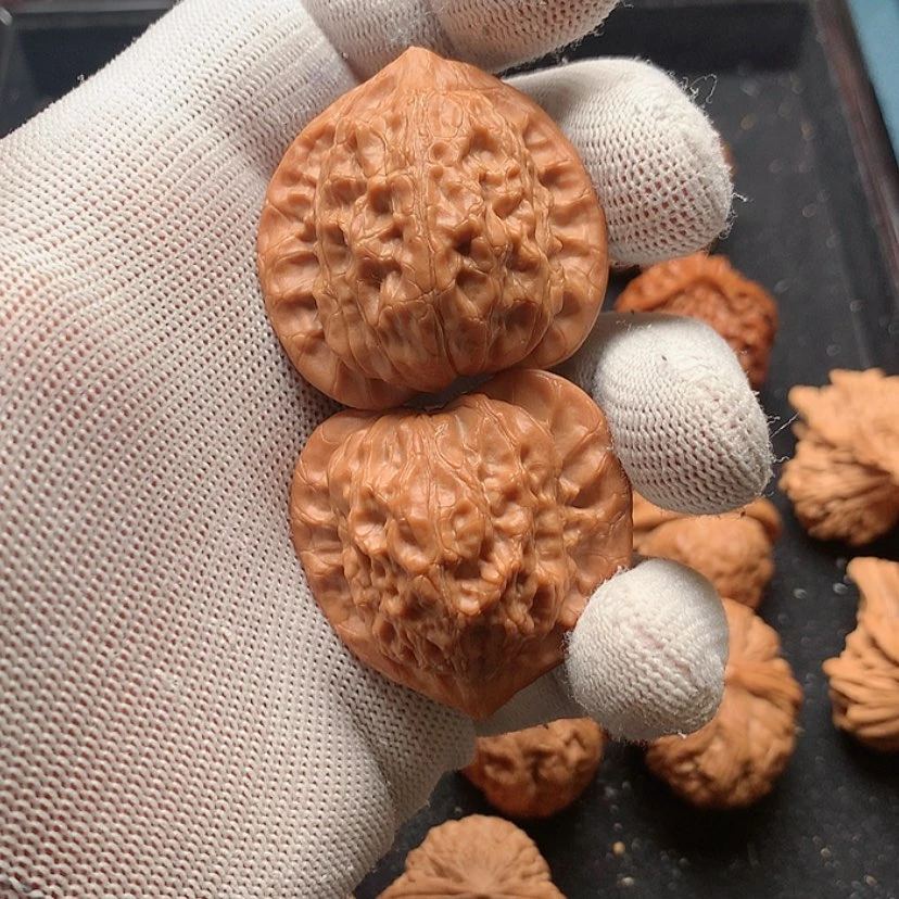 【闪购商品】文玩核桃手串T****卖