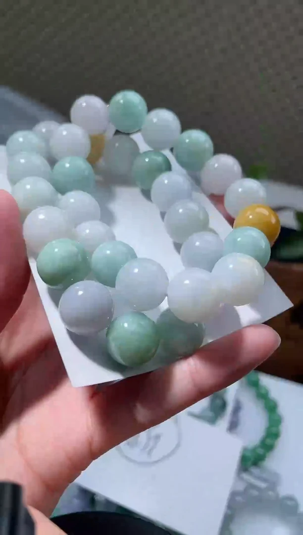 【闪购商品】翡翠手链未镶嵌手链/多样性发其一