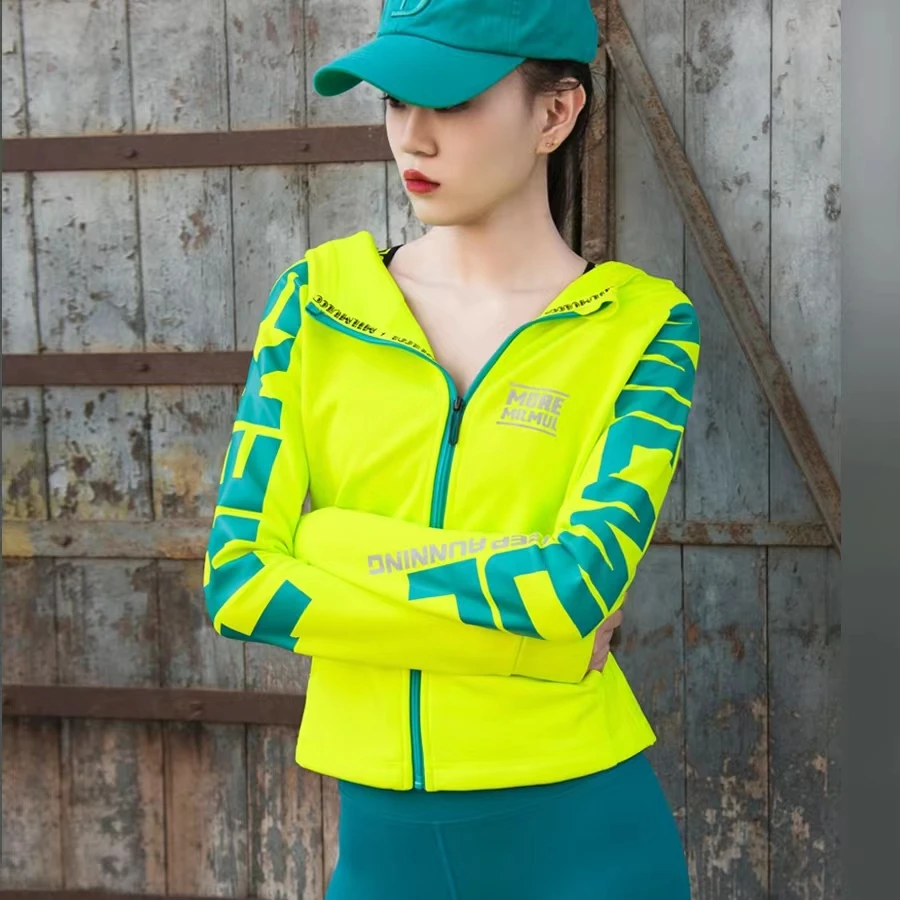 陌酷运动跑步外套连帽长袖加绒加厚健身服上衣女速干晨跑服训练冬