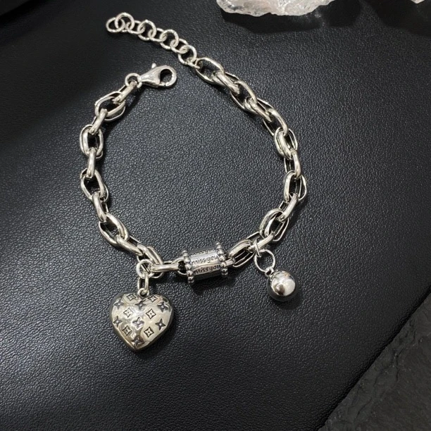 925银手链 《温柔之心》轻奢小众设计感老花爱心吊坠手链