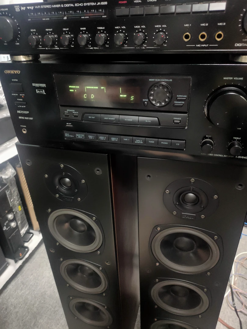 9新  达尼音响功放低音炮一起，运费自理，成色如图
